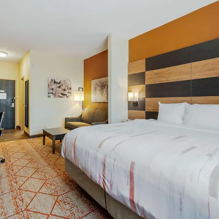Best Western Plus Warsaw Hotel Exterior photo